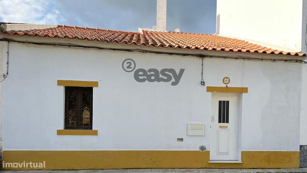 Moradia T2+2 remodelada com quintal no centro de Portel 127.500€