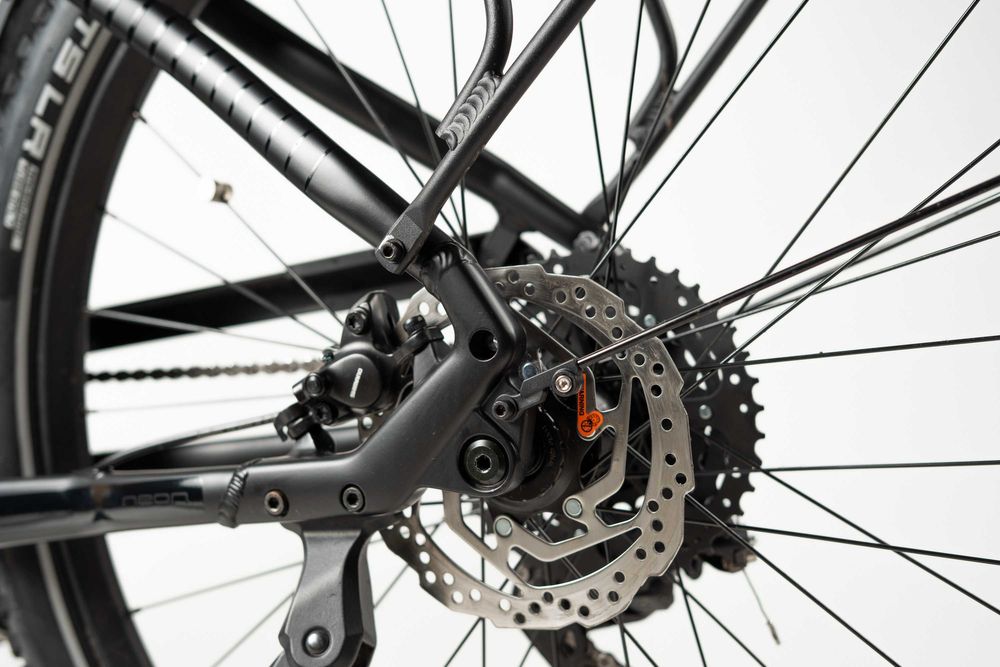 Rower Elektryczny SUV NEON BIKES SUMMIT CM 2.0 STEPTROUGH-Active Zone