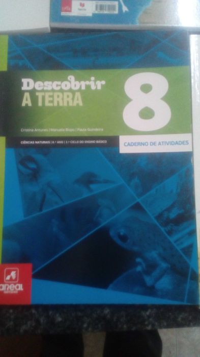 Livros escolares do 8 ano