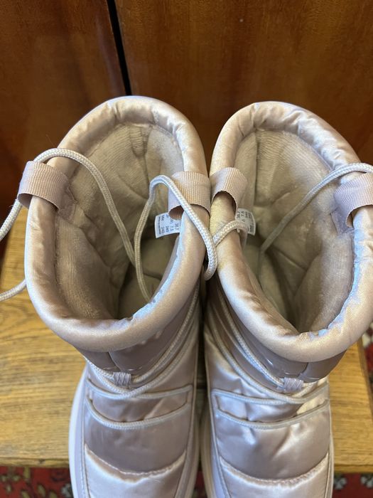 Helly Hansen жіночі дутіки сапожки 24см.