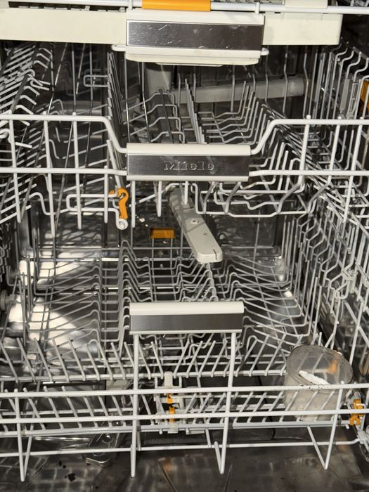 Вбудована посудомийка MIELE 60см