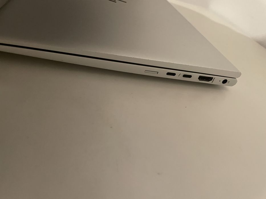 HP EliteBook 840 G8 | i7-1165G7 | 16GB RAM | 1TB SSD | 14" FHD