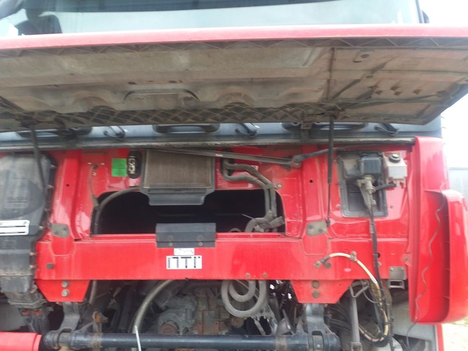 Kabina Daf 105 bardzo ładna.