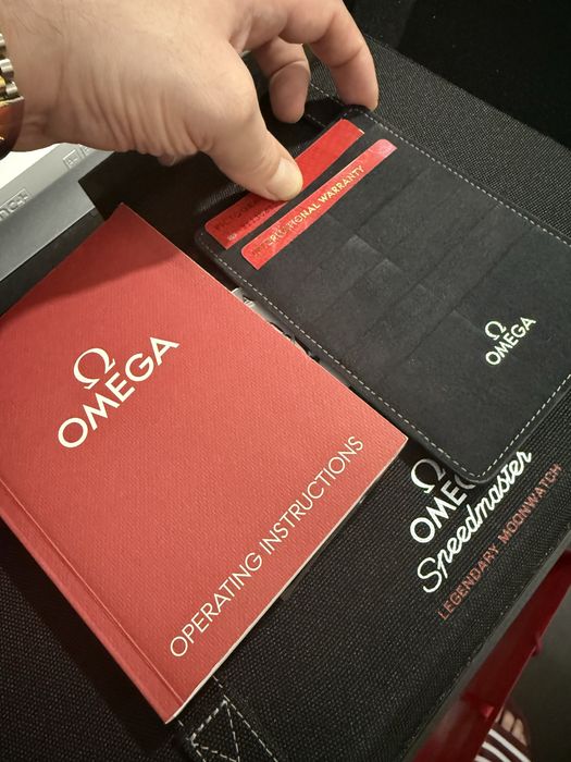 Omega Speedmaster Moonwatch Professional