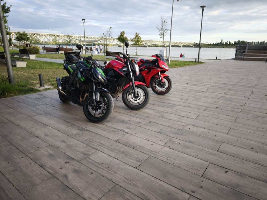 Kawasaki z 1000 naked