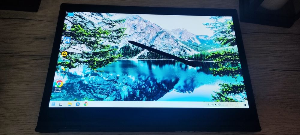 Lenovo Yoga x1-3Gen. i7-7го/Nvme 256Gb/ОЗУ 16Gb/Hd Graphics 620-2Gb