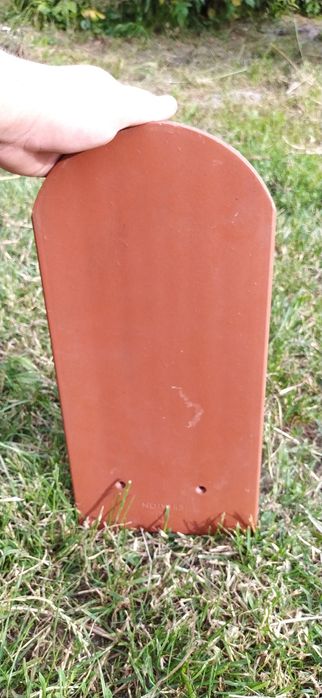 Керамічна черепиця залишки