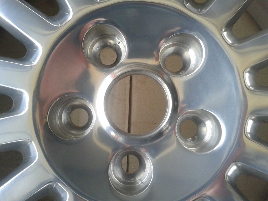 oryginalne r17 nowe felgi mielec 5x100 toyota subaru yaris prius bora