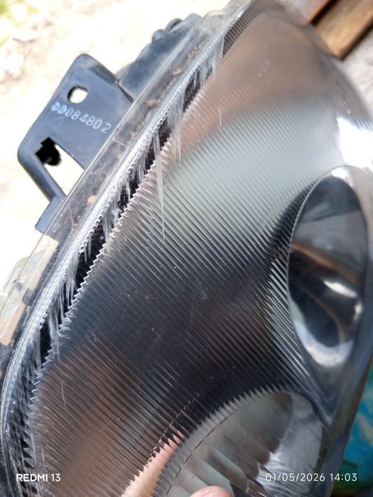 Farol esquerdo Renault Clio 1.2