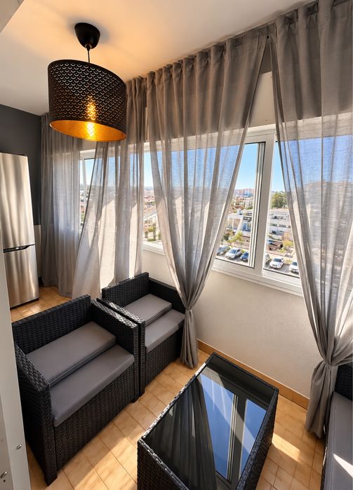 Quarto individual para arrendar | Casa partilhada por 2 pessoas | 2 min da estação