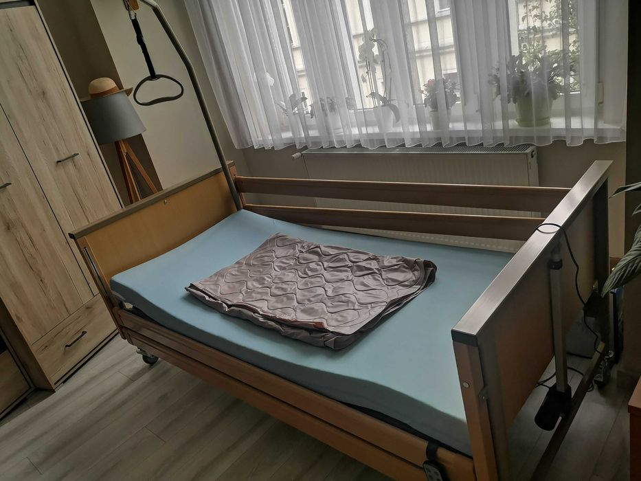 Łóżko rehabilitacyjne elektryczne nowe