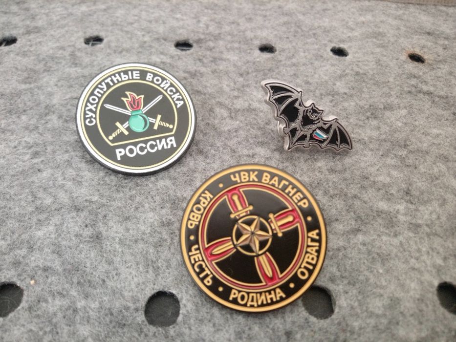 Значок брошка колекційна