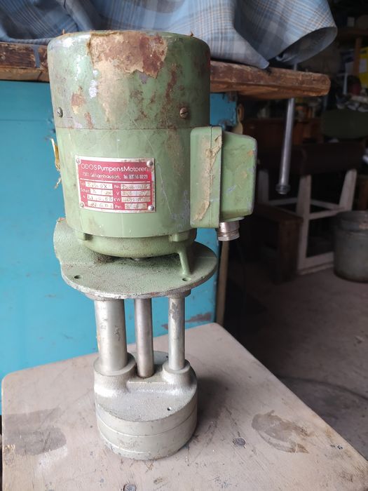 Продам насос центробежный для токарных станков.