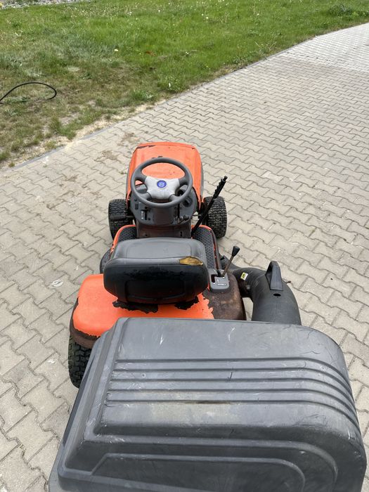 Kosiarka traktorek Husqvarna LT 151 kosz 2005 r. silnik 17 HP kohler