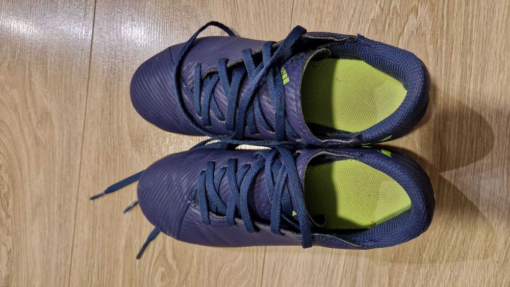 Adidas Buty Dziecięce Halówki roz. 35