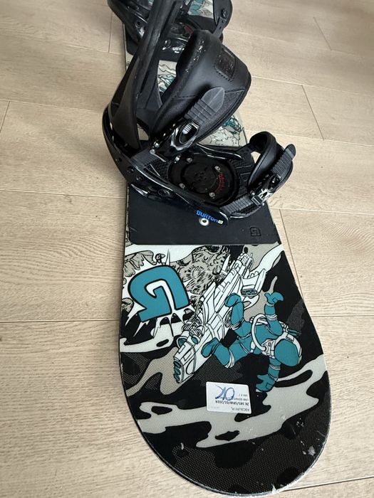 Dziecieca deska snowborad 125 Burton stan idealny