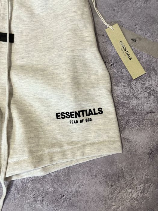 Шорти essentials