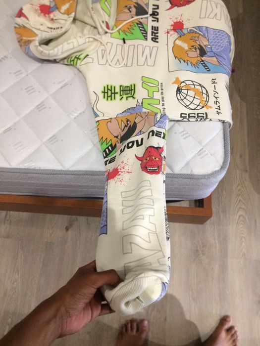 Camiso Unisexo anime Pull&Bear