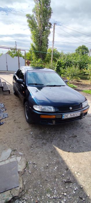 Продам мазда 323