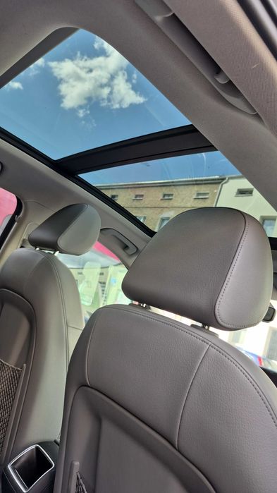 Samochód Audi Q3