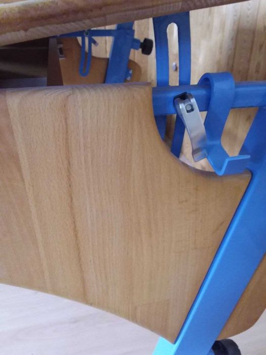 Парта школьная с регулировкой