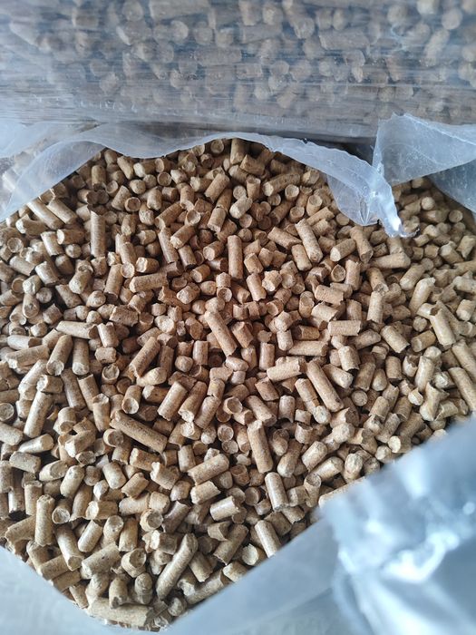 Pellet sosnowy a1