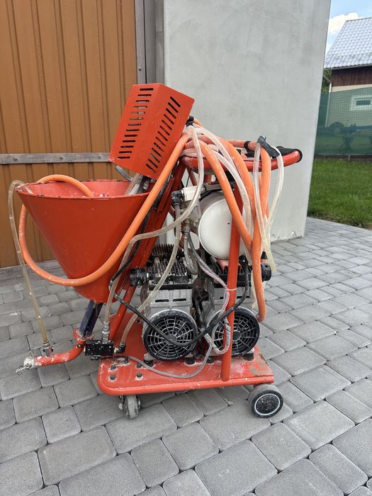 Штукатурна станція з двома моторами