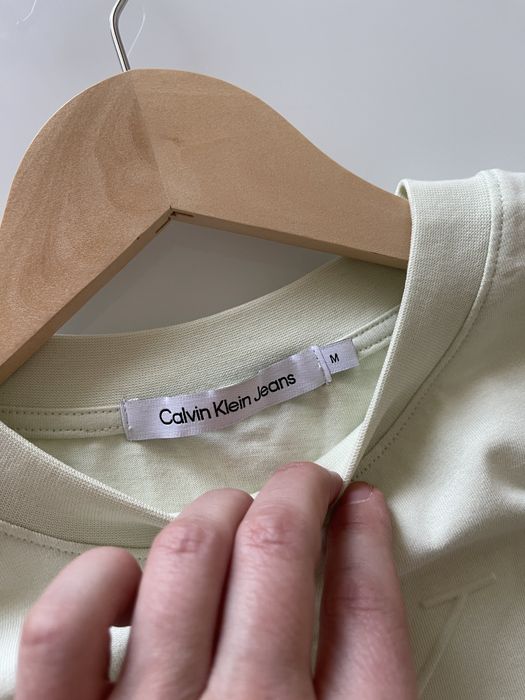 Футболка жіноча Calvin Klein