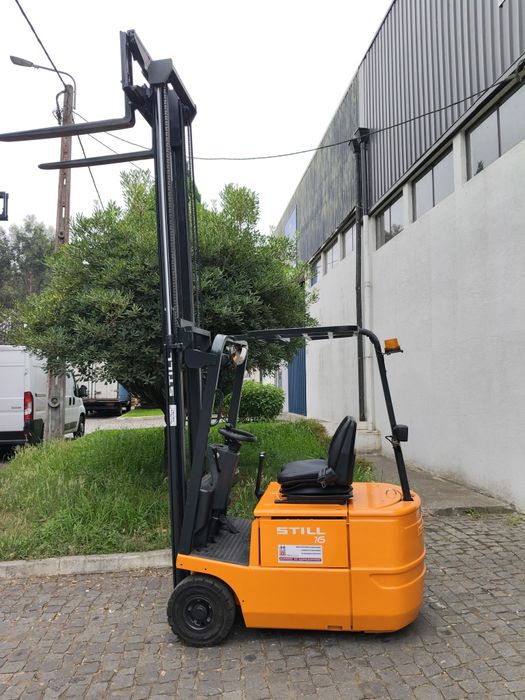 4850€+IVA , Empilhador Still 1600kg , Elev 3,45mt, Desl.Lateral , Bat. 2021 , excelente estado .