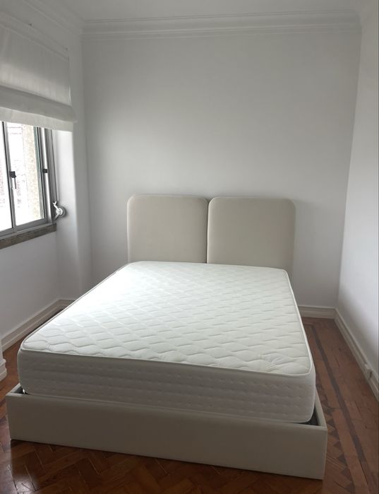 Cama de casal estofada 160x200