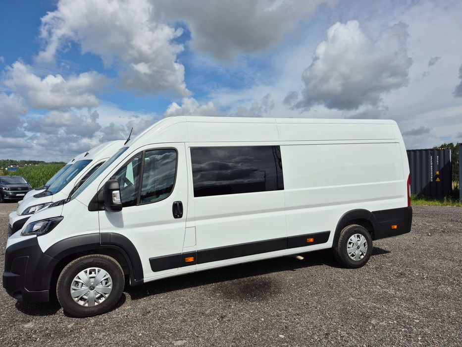 Wynajem Toyota Proace MAX brygadowy bus