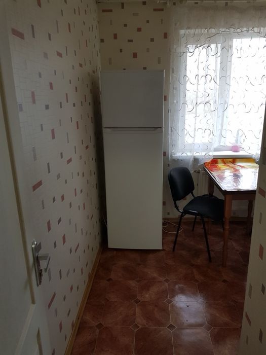 Здає власник 2 кім будинок,все окремо,тільки 3 етаж,світло є