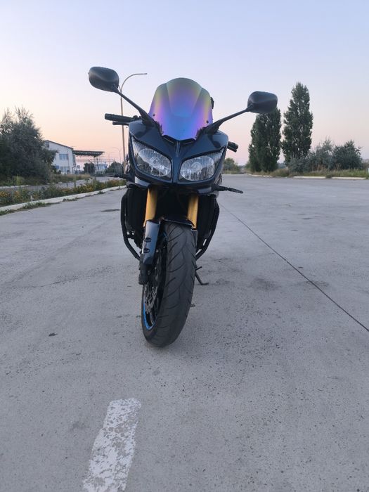 Продам Yamaha  Fazer fz1   литр