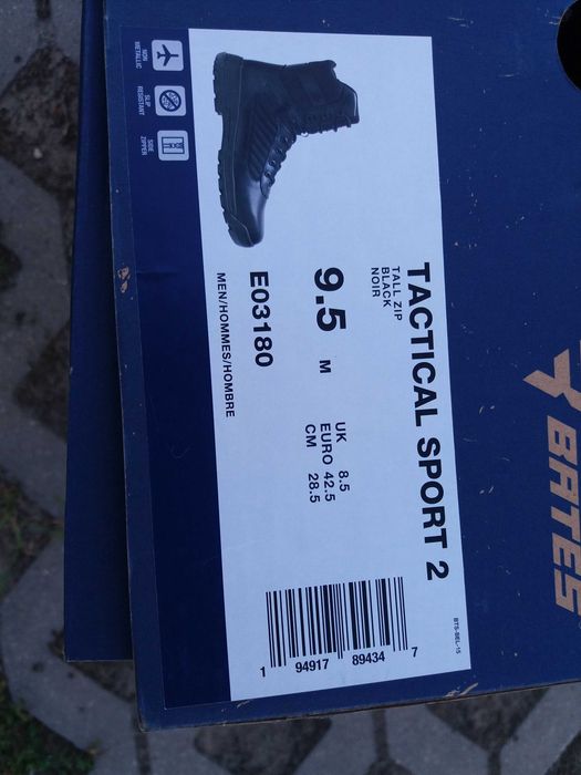 Buty taktyczne Bates.