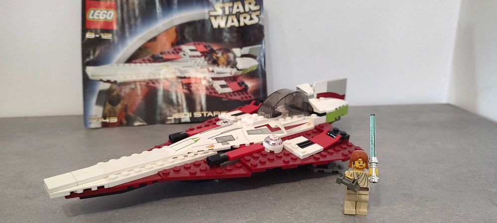 LEGO Star Wars 7143 (Jedi Starfighter)