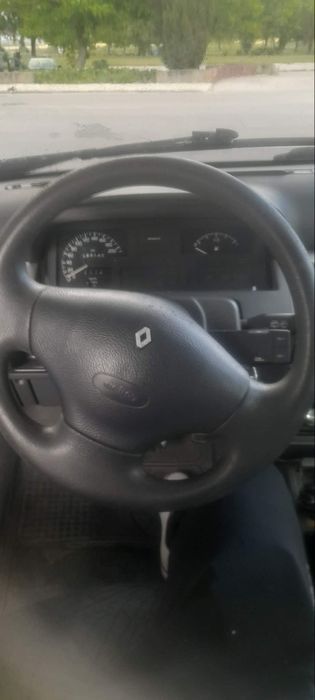 Vendo Renault Clio 1.2 de 1996
