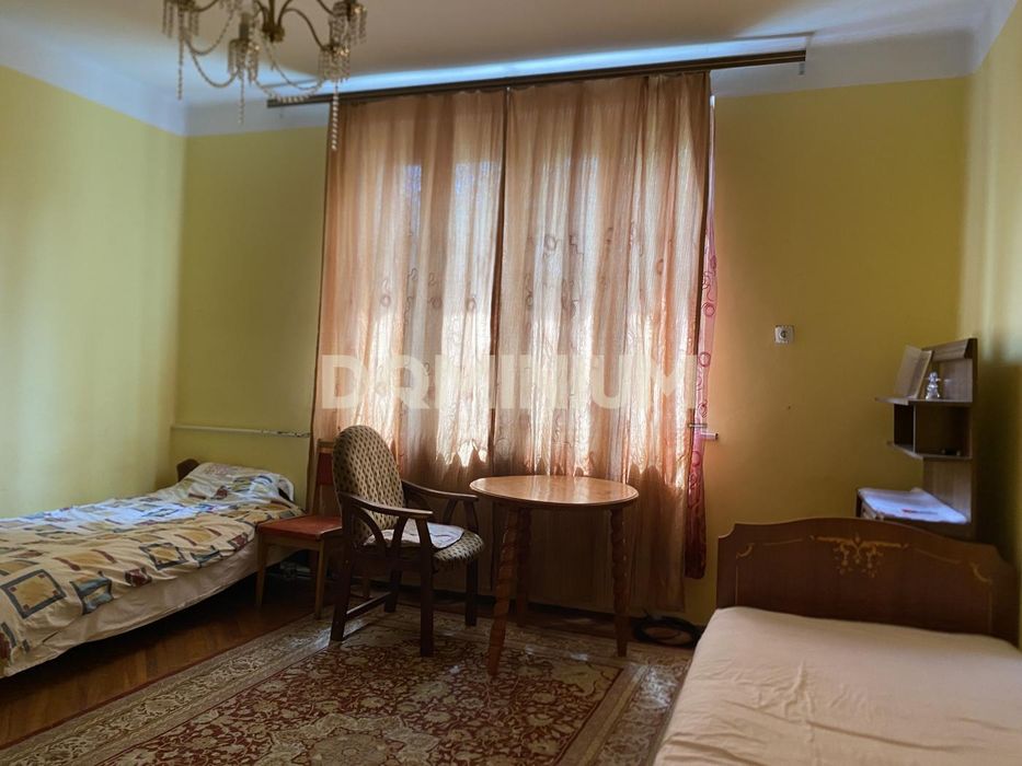 Продається будинок в м.Хуст
