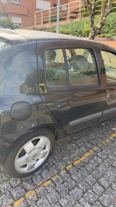 Renault Clio 2004