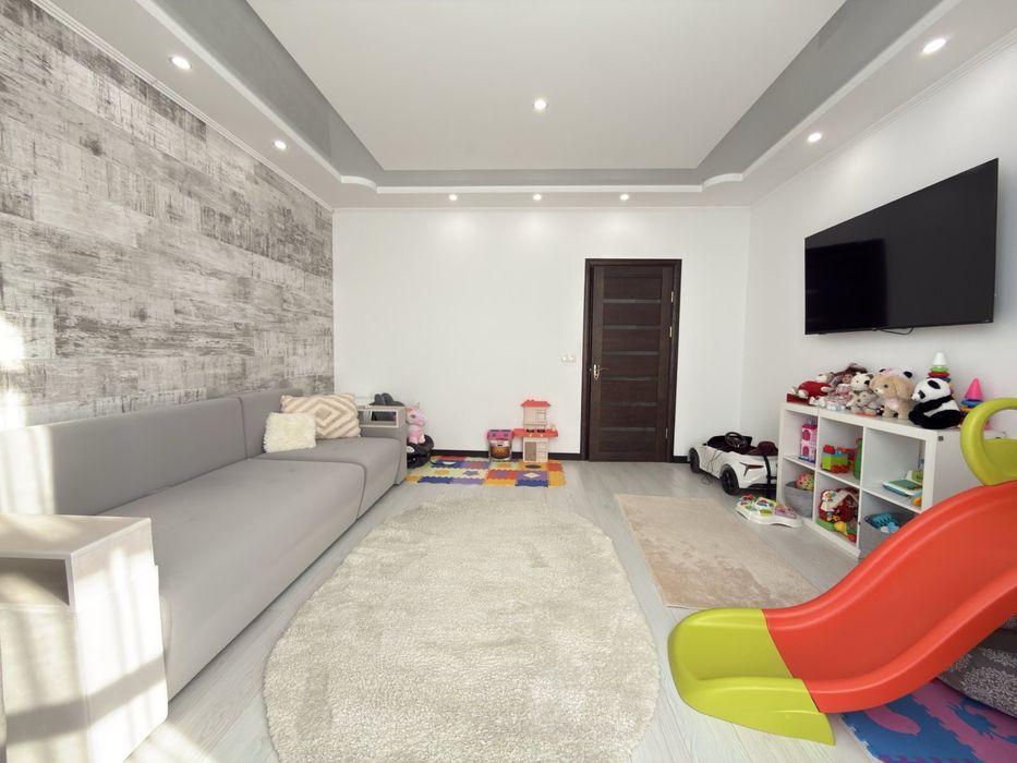 Продаж. Дворівнева 137 м² у Калиновій Слободі