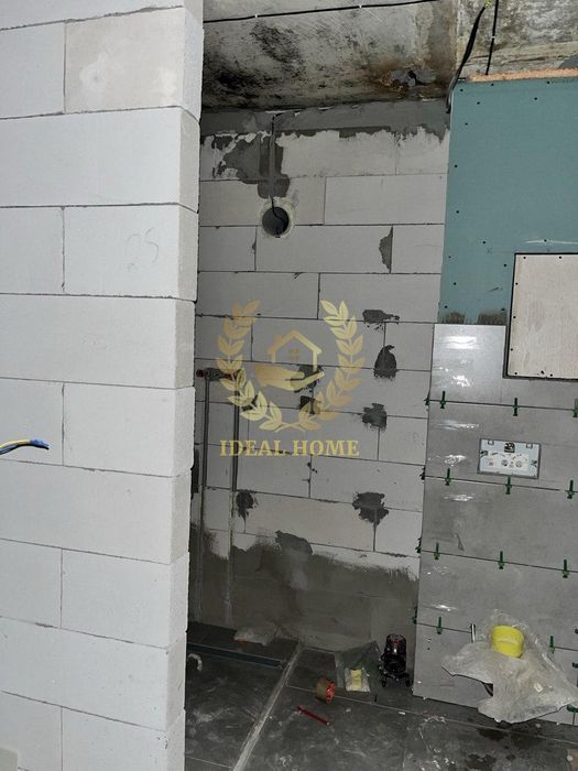 Продаж 3-к квартири з окремим входом, біля метро Сирець