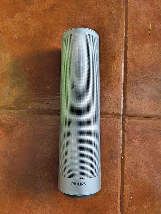 Conjunto de colunas surround Philips..