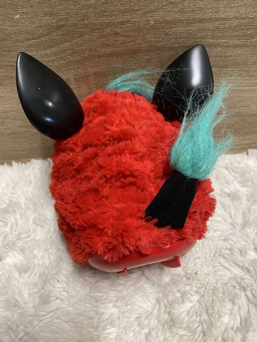 interaktywna zabawka Furby