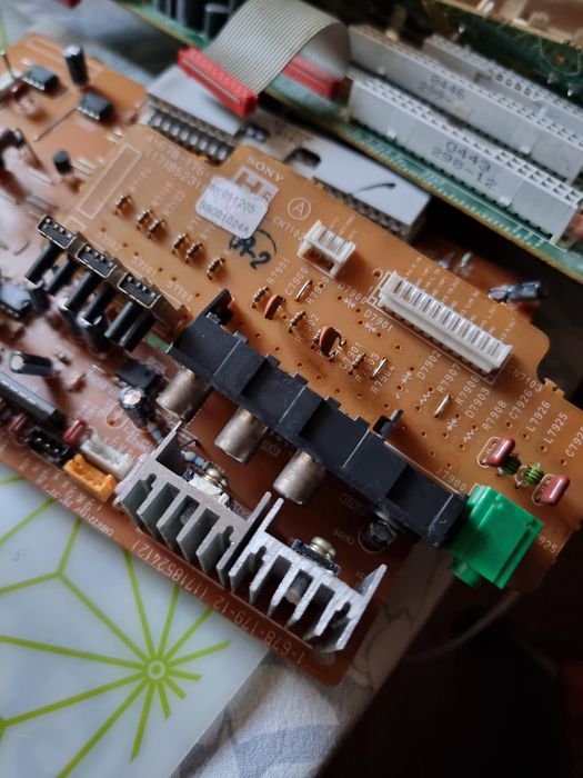 Плати від телевізора SONY