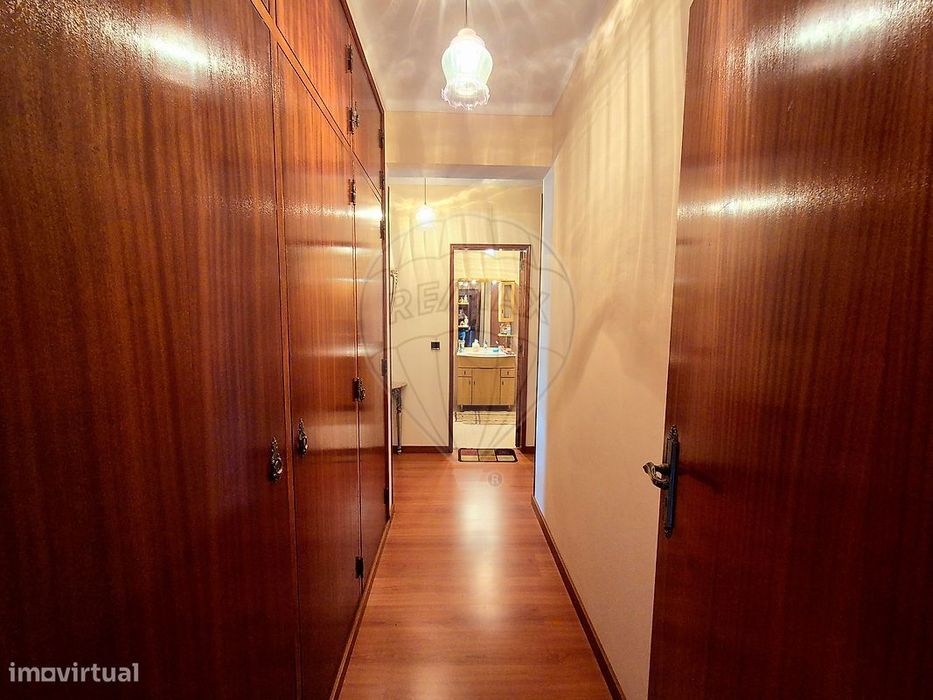 Apartamento T4 para venda