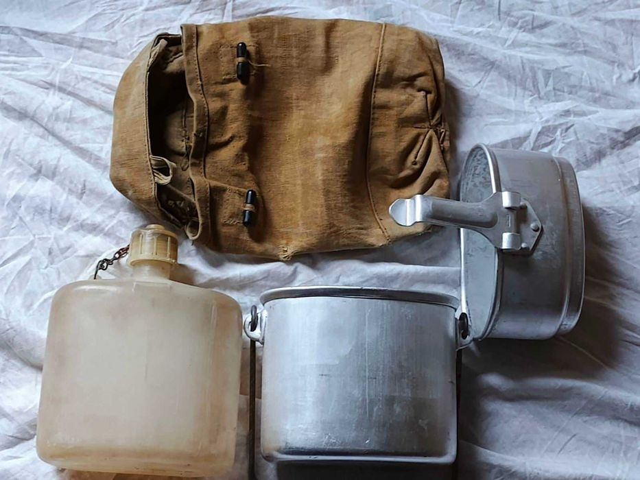 Котелок ВДВ с пластиковой(редкой) флягой в родном чехле 79-80г.в