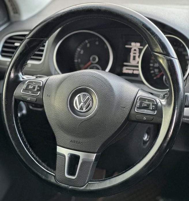 Volkswagen Golf GTI 2011