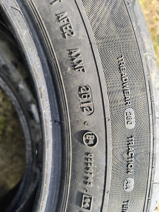 Opony Continental 215x55 R18