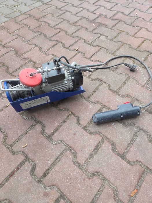 Sprzedam małą wyciagarke