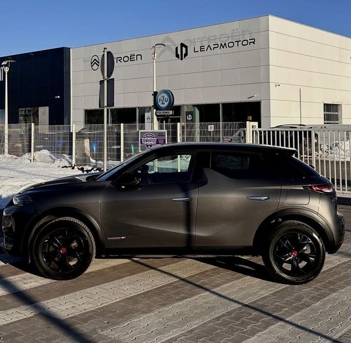 DS Automobiles DS 3 Crossback DS 3 Crossback Performance Line Metalik