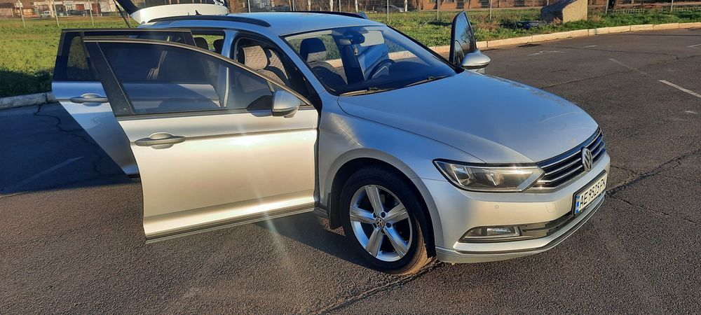 Volkswagen b8 2015